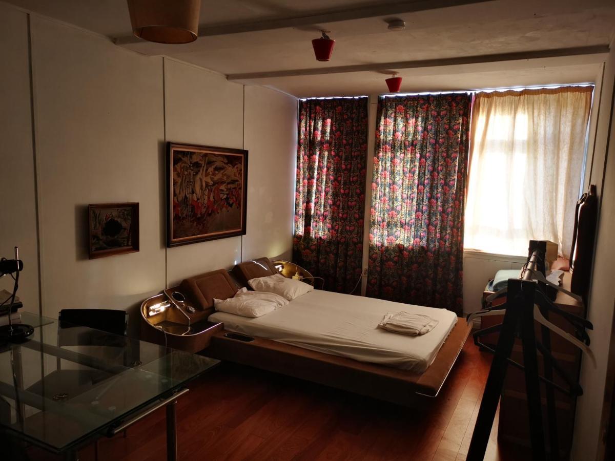 Ghostel 1St - Aventure Alternative - Guest House - Arts-Factory-Experience - For Artists, Makers And Open Minds - Attention, We Are Not A Hotel And Are Not Adapted For Everybody - Read Host Warnings Before Reservation - Www,Providence,Be Asbl 沙勒罗瓦 外观 照片